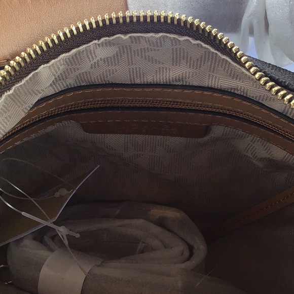 Michael Kors Medium shoulder Bag - Picture 7 of 8